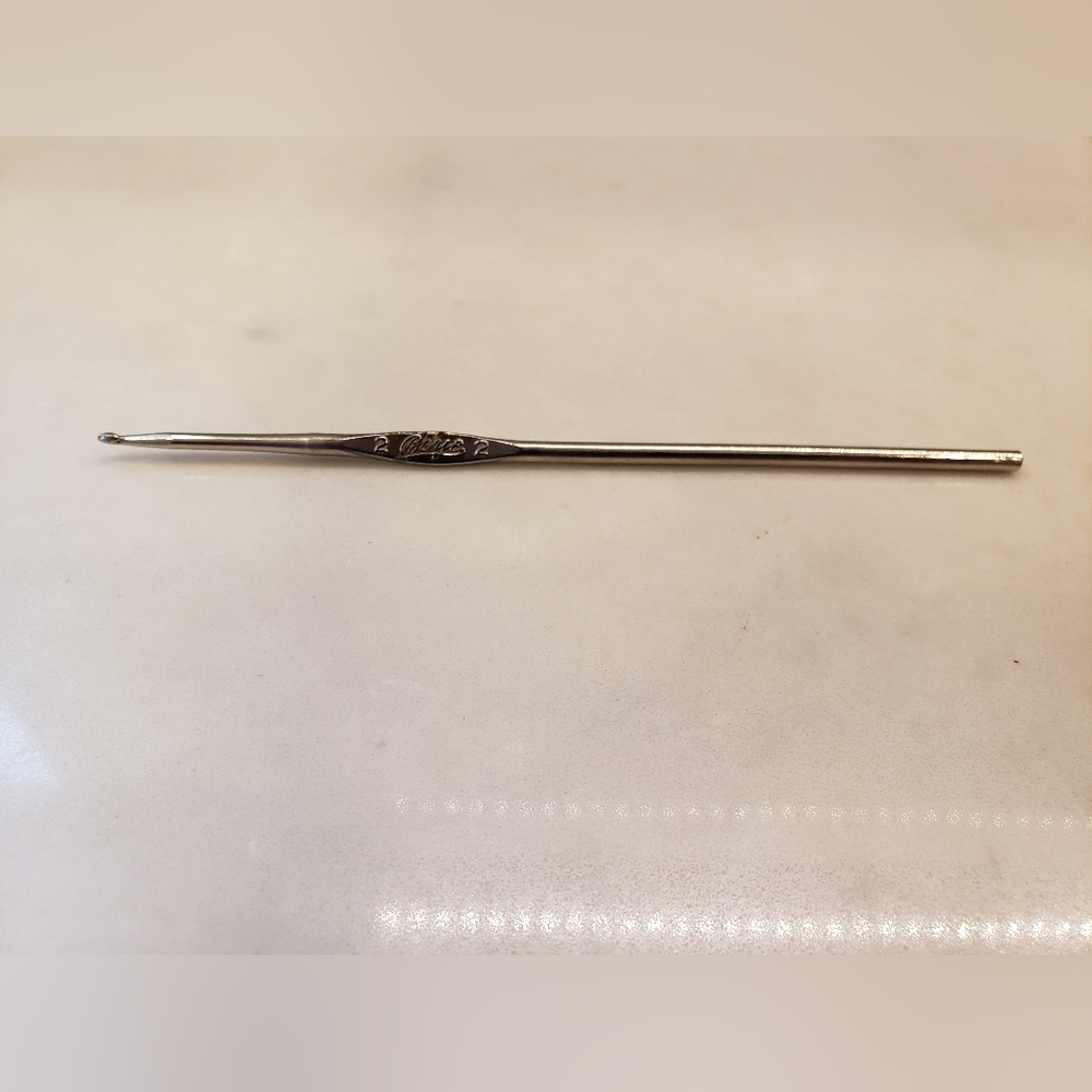 BOYE Vintage Metal Crochet Hook, made in USA - Size 2